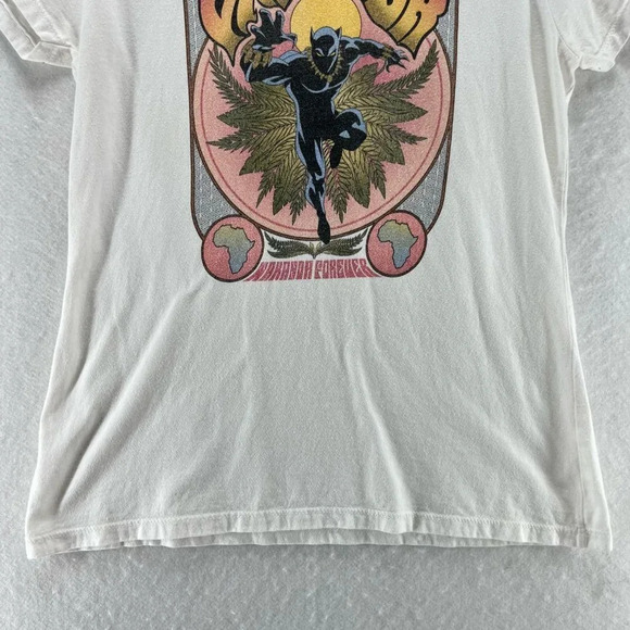 Marvel Black Panther T-Shirt Womens Size S Graphic Short Sleeve Cotton White - Picture 3 of 11